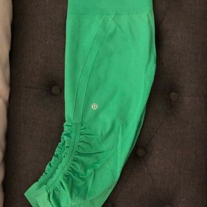 Lululemon Green Ebb and Flow legging